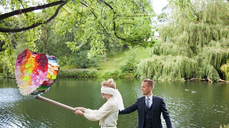 Décoration de fête en forme de pinata à remplir de bonbons pour une fête  d'anniversaire ou de mariage (Cœur)